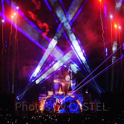 「Reach for the Stars（リーチフォーザスターズ）」とは？