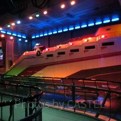 スター・ツアーズとは