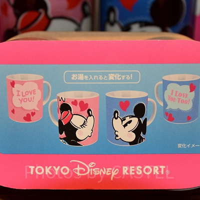 お湯を入れると…