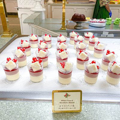 ホワイトチョコ＆ストロベリームース