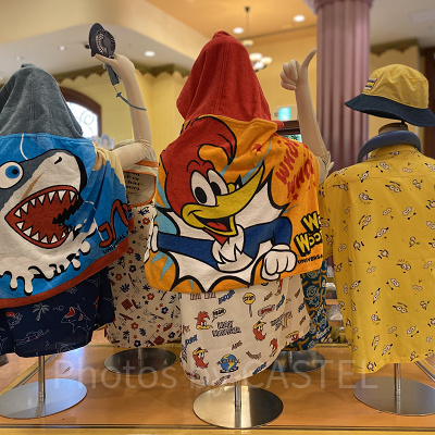 ウッディー・ウッドペッカーフード付きタオル