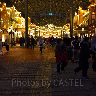 ワールドバザールの混雑状況（16時57分時点）