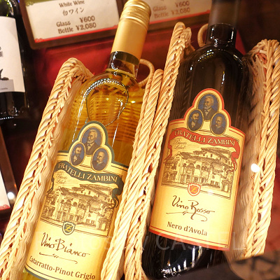 ザンビーニ・ブラザーズ・リストランテ:ボトルワインも飲める!