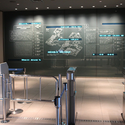 すみだ水族館の入口ゲート 前売り券はここで係員に提示すればok キャステル Castel ディズニー情報