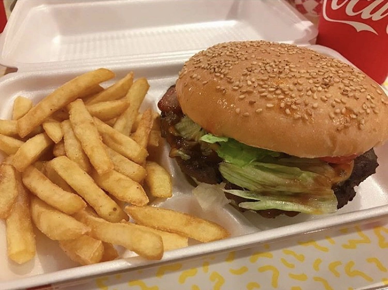 USJのハンバーガー】メルズ・ドライブインのメニュー＆場所まとめ