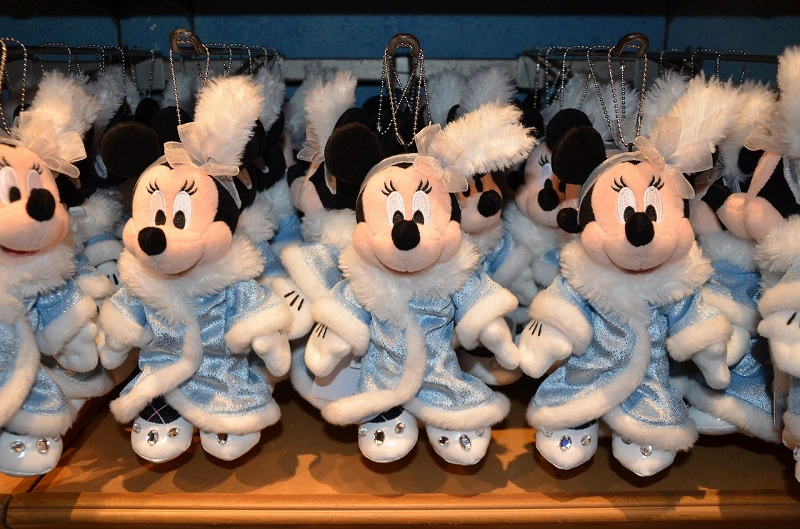plush-badge-minnie-j16040.webp