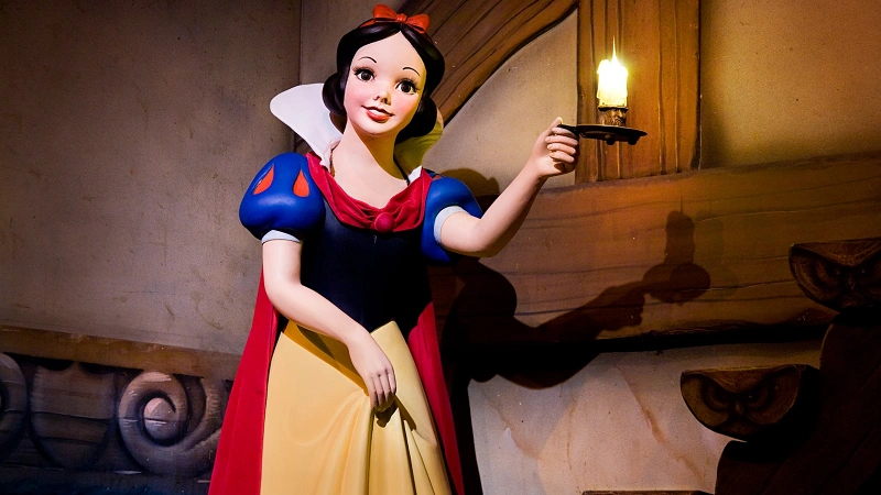 Disney - 【希少】おこりんぼ　白雪姫　カリフォルニアアドベンチャー　アメリカ限定 希少】おこりんぼ 白雪姫 カリフォルニアアドベンチャー