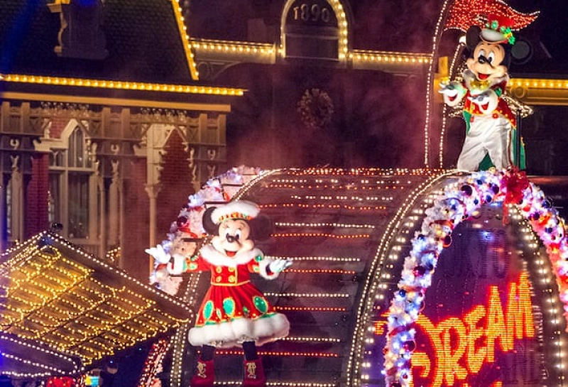 2023】クリスマスのディズニーを攻略！おすすめのモデルコースを紹介