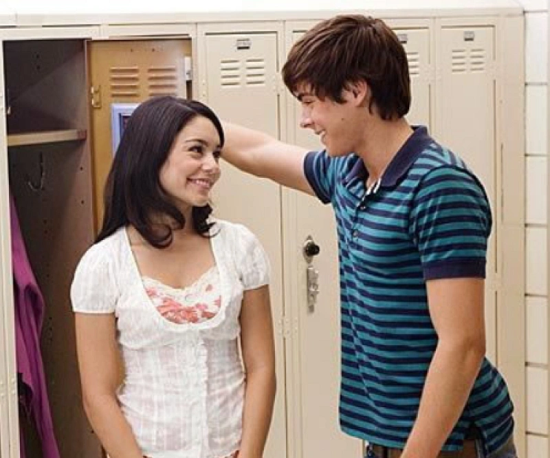 troy-and-gabriella-become-