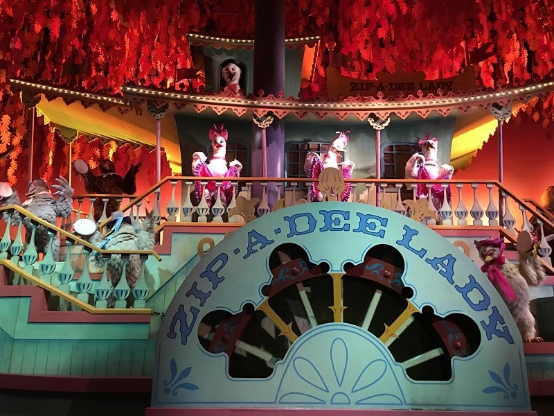 スプラッシュ・マウンテンの待ち時間＆攻略方法！落下の怖さ・写真・曲