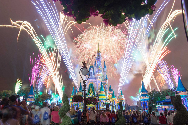 【必見】ディズニー世界一周が約70万円で叶う？！7ヶ所のパークを制覇しよう！