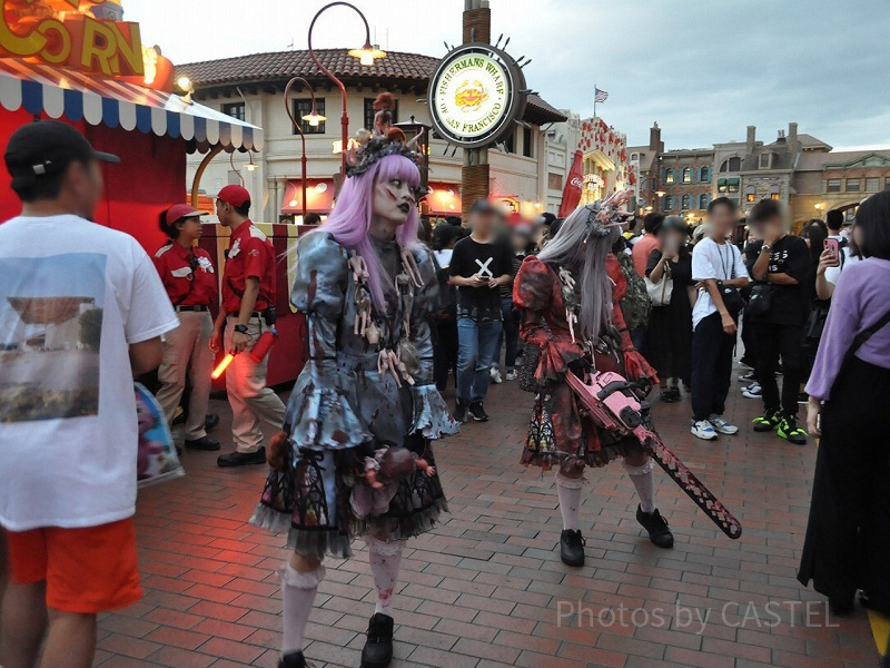 【USJ】雨の日のホラーナイトはどうなる？ストリートゾンビやゾンビ・デ・ダンスは雨でも開催？雨の日ならではの楽しみ方も提案