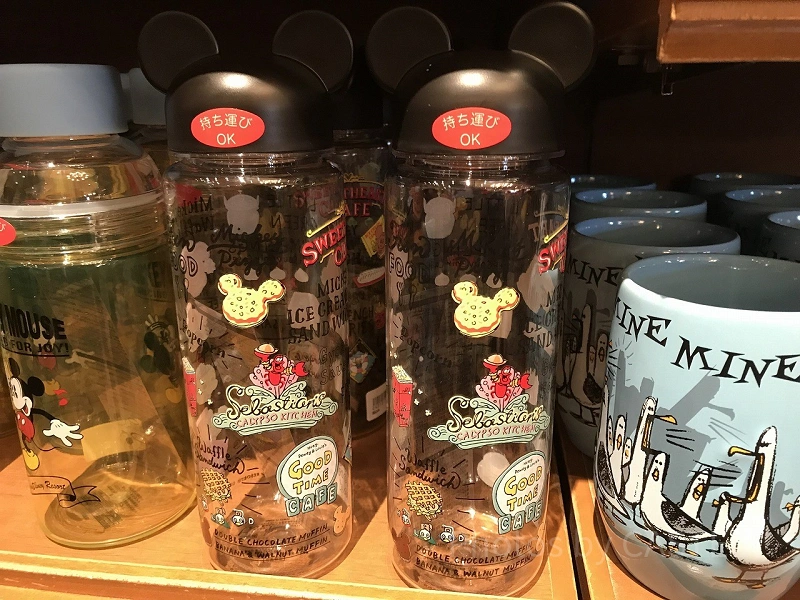 Tokyo Disneyland 33 ブラック水筒 500ml レア】Tokyo Disneyland 33 ブラック水筒 500ml