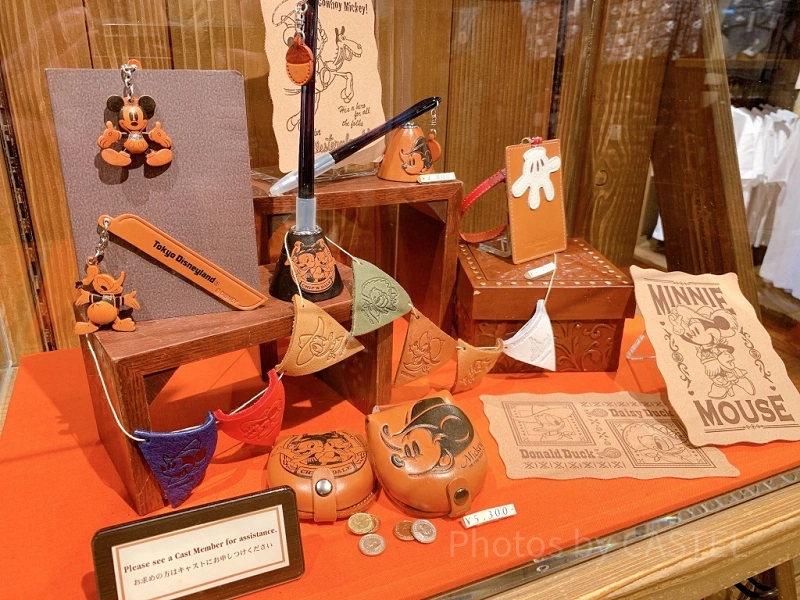 必見】かっこいい！ディズニーレザーグッズまとめ！ウエスタンウエアの