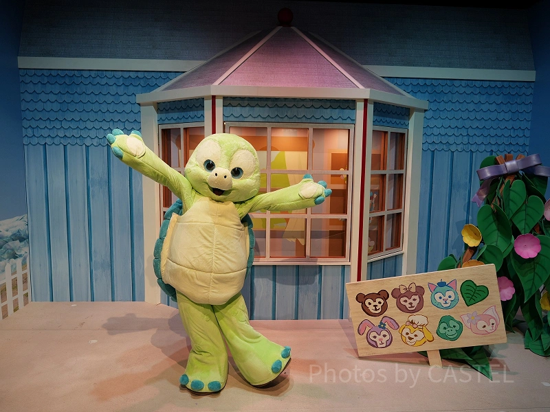 hong-kong-disney-greetings-