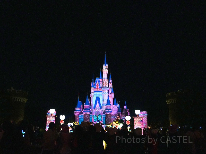 2026】初開催のファンダーナイトを徹底解説！夜のシンデレラ城がミニー