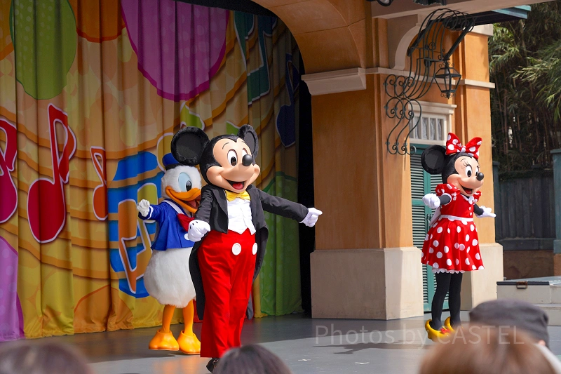 jamboree-mickey-lets-dance-