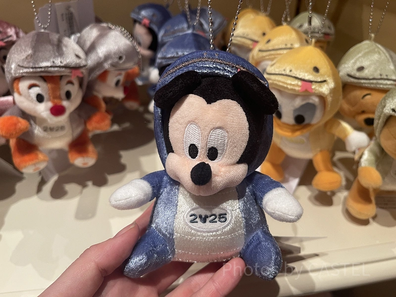 mickey-stuffed-animal-badge-