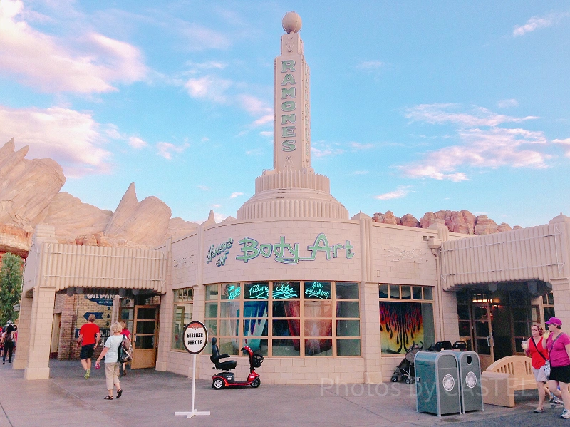 s1689 カーズランド 限定 海外 ディズニー カリフォルニア ミニカー