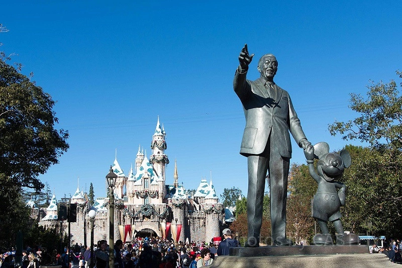 海外Disney限定】 マッターホルンボブスレー イエティ ピンバッジ