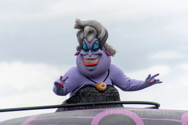 ディズニーヴィランズ】アースラを大解剖！アリエルとの関係は？正体や