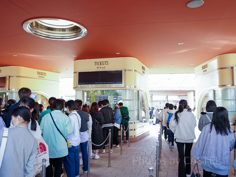 usj-morning-ticket-booth- usj-morning-ticket-booth-