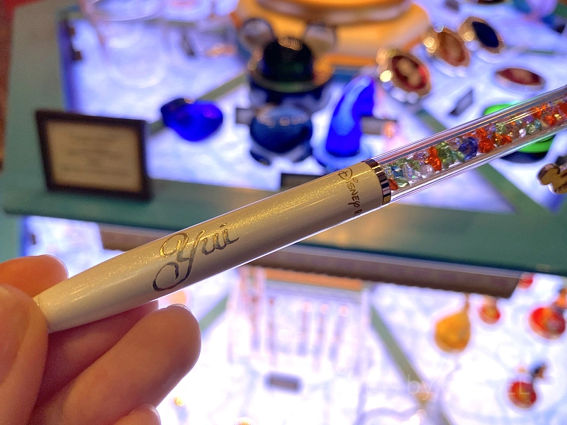 ディズニーシーで作れるオリジナルグッズと販売店舗一覧！切り絵