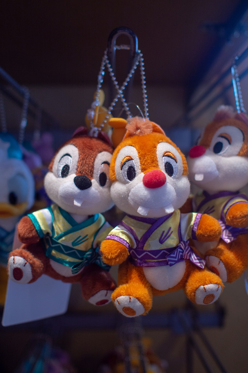 チップとデールぬいぐるみバッジ キャステル CASTEL ディズニー情報 チップとデールぬいぐるみバッジ キャステル CASTEL ディズニー情報