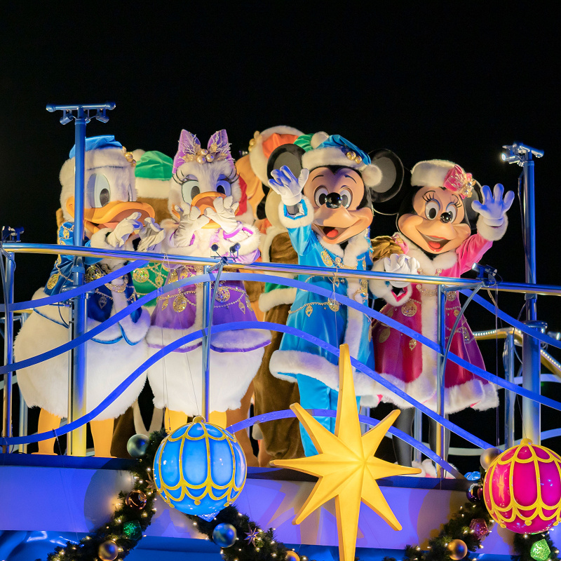 【2019冬終演】8年目のカラー・オブ・クリスマスがフィナーレ！ディズニーシーのナイトハーバーショー！