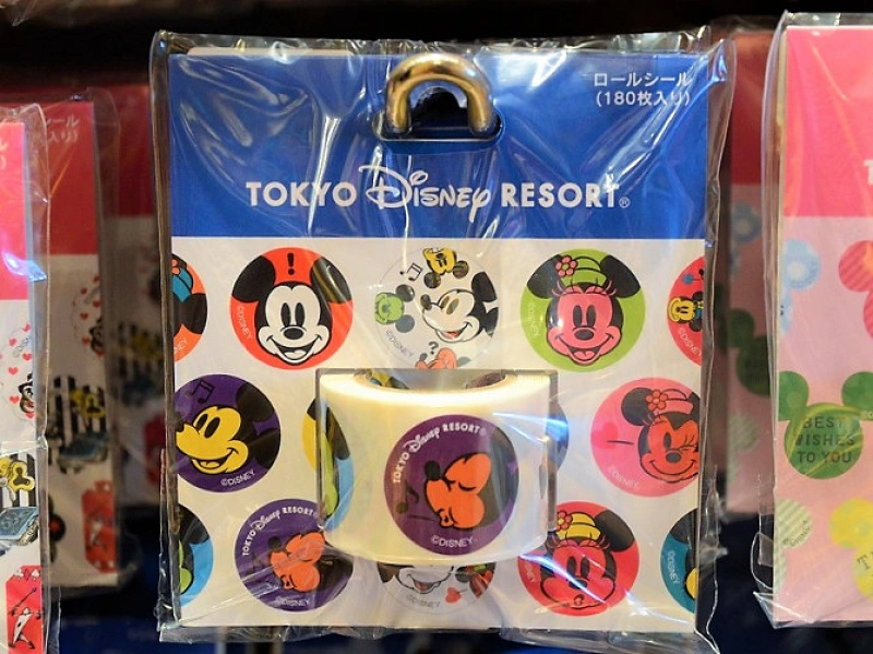 ディズニー雑貨 スマホケース ポーチ ストラップと アナ雪 ピクサーの生活雑貨