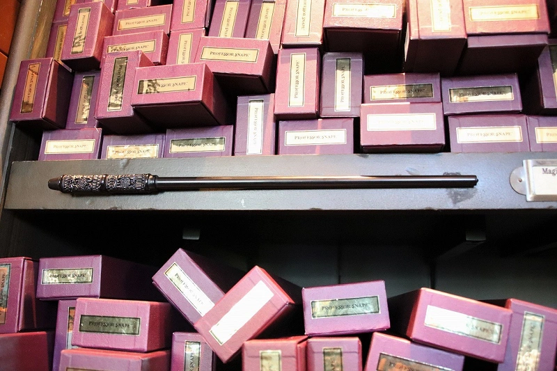 新品 超特別価格 22年限定版の杖 ハリーポッター 杖 キャラクターグッズ