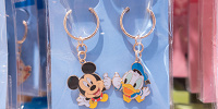 ミッキー＆ドナルドペアキーホルダー| キャステル | CASTEL ディズニー情報