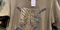 Tシャツ〔USJ×進撃の巨人〕| キャステル | CASTEL ディズニー情報