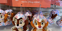 チップとデールぬいぐるみバッジセット（2022年ディズニーイースターグッズ）| キャステル | CASTEL ディズニー情報
