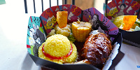 USJ×ワンピースコラボレストラン2022：ルフィのでっかい骨付き肉メシ| キャステル | CASTEL ディズニー情報
