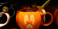 マグカップ&スプーン（2022年ディズニーハロウィングッズ）| キャステル | CASTEL ディズニー情報