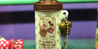 ガチャガチャ：お菓子モチーフのキーチェーン④ベイクドチョコクランチ| キャステル | CASTEL ディズニー情報