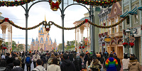 12月ディズニーランド混雑レポ：クリスマス装飾| キャステル | CASTEL ディズニー情報