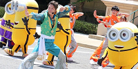 ミニオンのショーにレジェンドダンサーが登場| キャステル | CASTEL ディズニー情報