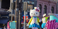 ハローキティの歌声に涙するゲスト続出| キャステル | CASTEL ディズニー情報