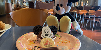 40周年メニューの「リトルパティシエ・ミッキーマウスデザート」| キャステル | CASTEL ディズニー情報