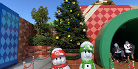 スーパー・ニンテンドー・ワールド入口のツリーと雪だるまマリオ＆ルイージ| キャステル | CASTEL ディズニー情報