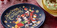 プラリネ＆ピスタチオケーキ（ディズニークリスマス2023）| キャステル | CASTEL ディズニー情報