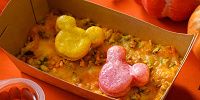 かぼちゃのニョッキグラタン（ナッツ入り）、メイプルソース付き| キャステル | CASTEL ディズニー情報