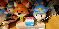 上海ディズニーズートピアグッズ：ニック＆ジュディのフィギュアスタンド| キャステル | CASTEL ディズニー情報