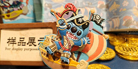 上海ディズニーカリブの海賊グッズ：海賊船＆スティッチピンバッジ| キャステル | CASTEL ディズニー情報