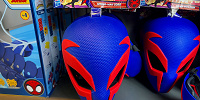香港ディズニーマーベルグッズ：「スパイダーマン2099」のマスク| キャステル | CASTEL ディズニー情報