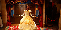 香港ディズニーのグリーティング：ロイヤルレセプションホールのベル| キャステル | CASTEL ディズニー情報