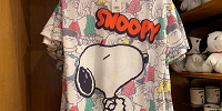 USJ/スヌーピーのビッグTシャツ| キャステル | CASTEL ディズニー情報