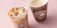 カフェラテ（画像右）| キャステル | CASTEL ディズニー情報